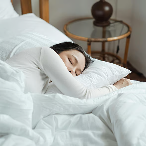 Sleep Soundly Through Menopause: Natural Remedies to Combat Insomnia